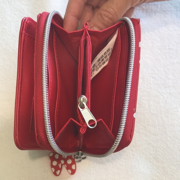 Disney Parks Minnie Mouse wallet coin purse with bow zipper pull EUC - Picture 4 of 9